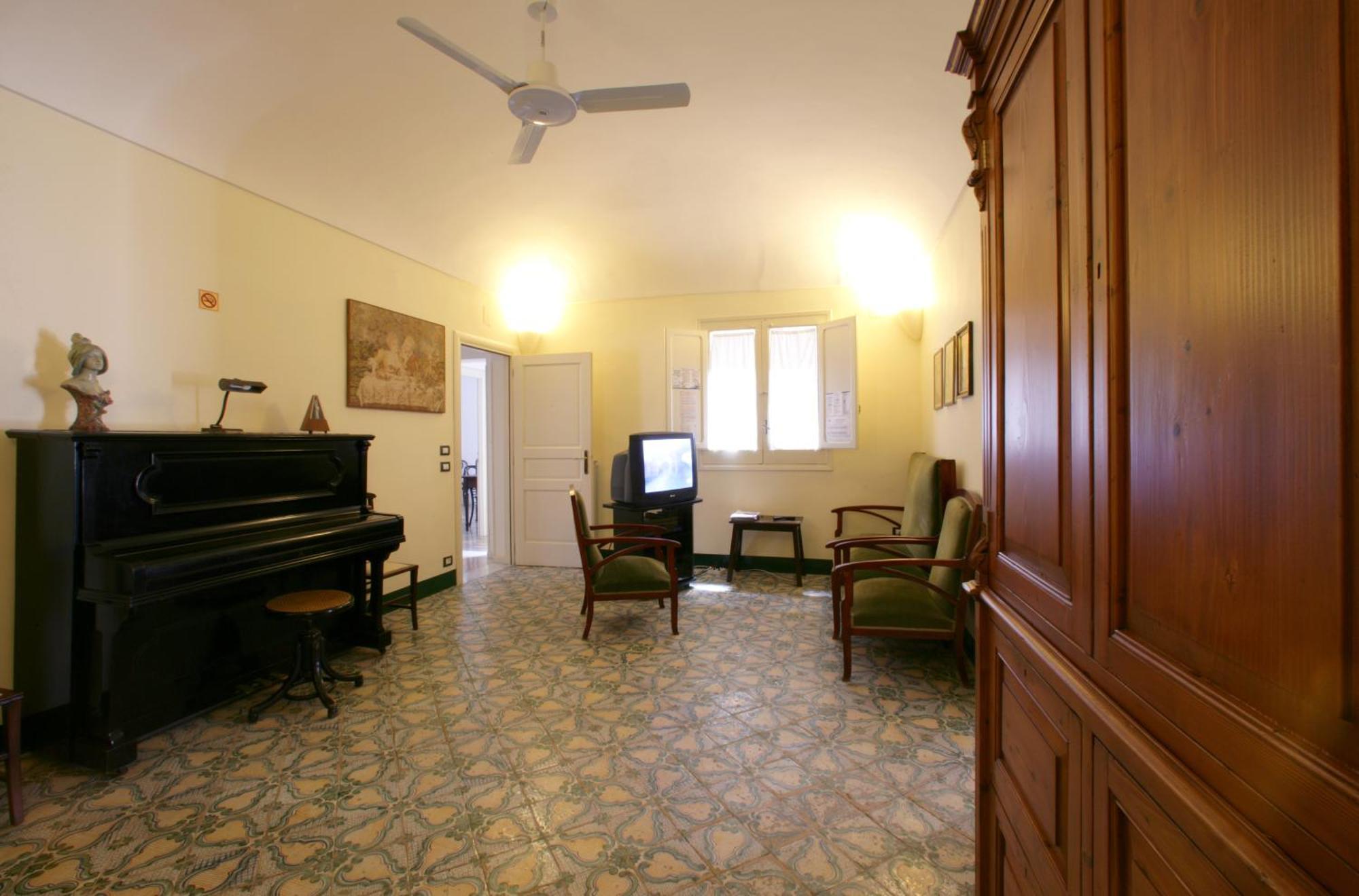 Novecento Hotel Trapani Exterior photo